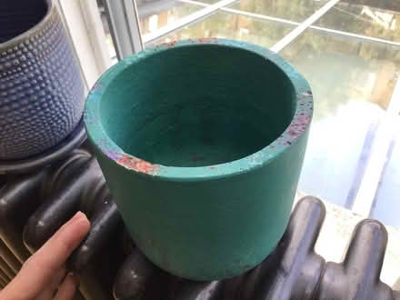 Photo of free Green plant pot (Essex Road N1) #1