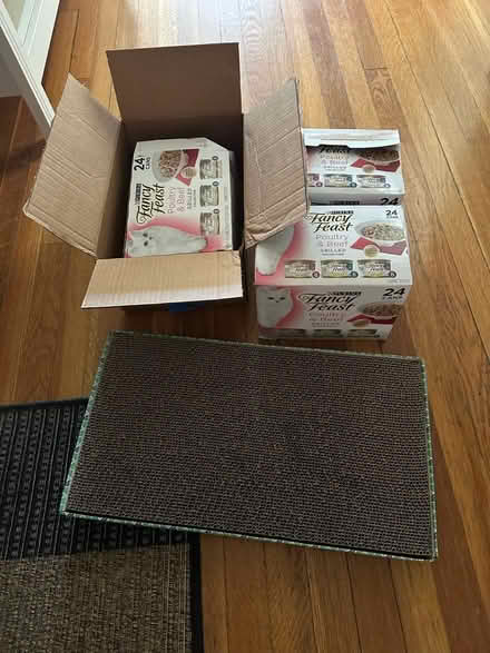 Photo of free Cat supplies (Ridge & Main) #1