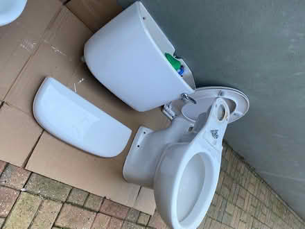 Photo of free close coupled wc (Penenden Heath) #1