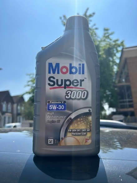 Photo of free 5W-30 Engine oil (Thornton Heath) #1