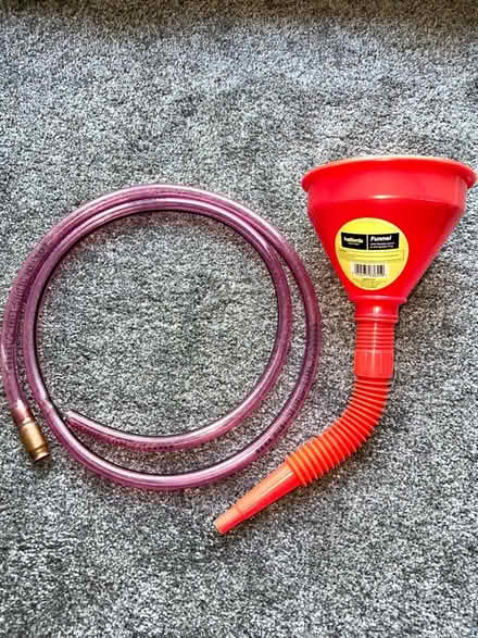 Photo of free 1/2" Anti-static hose & Funnel (GU14) #1