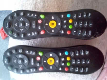 Photo of free 2 virgin media remote controls (Dundee DD2) #1