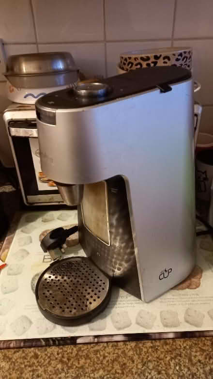 Photo of free Hot Water Dispenser Kettle (Lea Industrial Estate AL5) #3