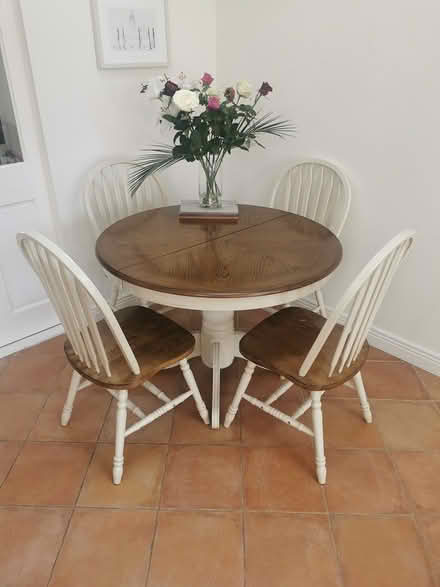 Photo of free Extendable table and 4 chairs (Whitehall) #1
