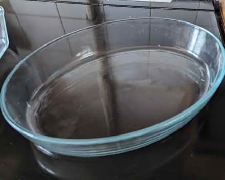Photo of free Pyrex dishes (Tilekiln TN38) #1