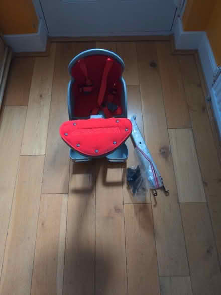 Photo of free Weeride baby bike seat (N17, Tottenham) #1