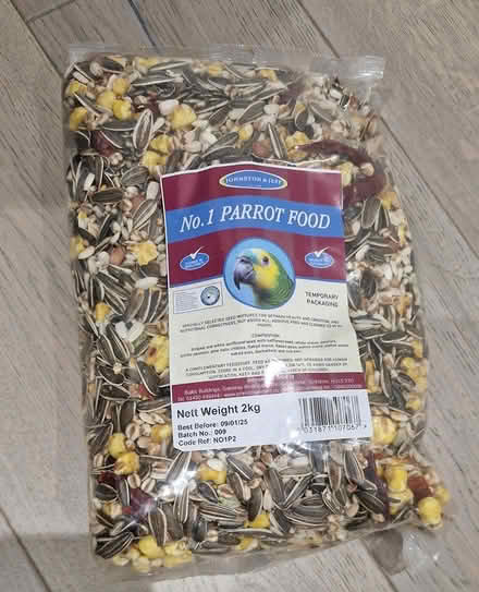 Photo of free Parrot bird food 2kg (Isle of Dogs E14) #1