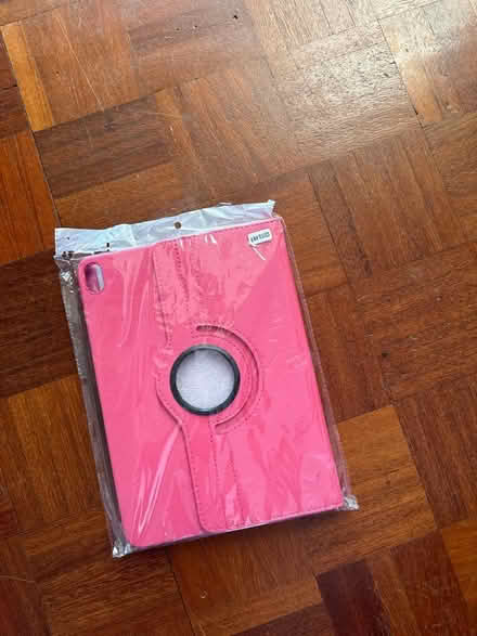 Photo of free iPad Air 4/5 case new (Wallingford) #1