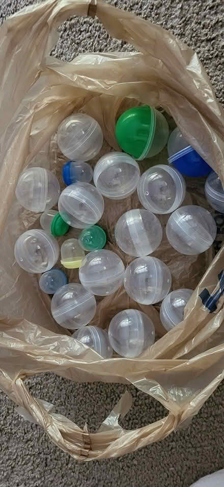 Photo of free Empty capsules (Redford) #1