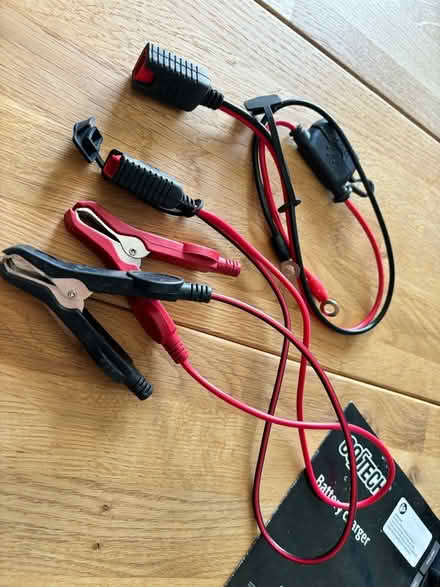 Photo of free Vehicle battery charger (Falkirk FK1) #2