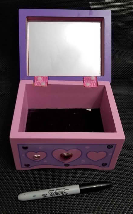 Photo of free Jewelry box (Barron Park) #2