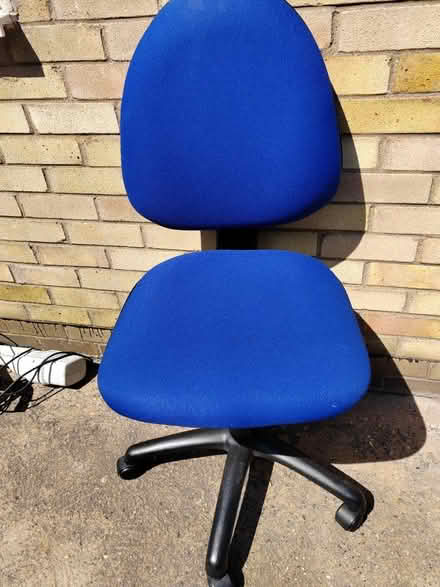 Photo of free Desk chair (PE7) #1