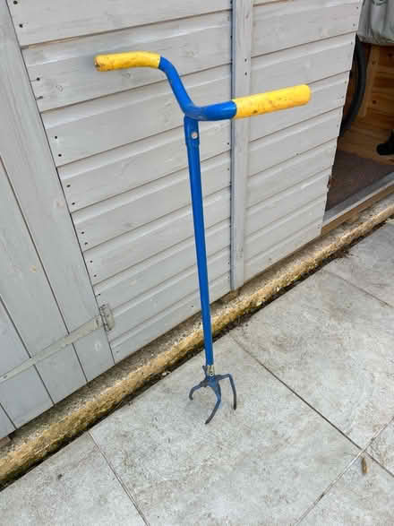 Photo of free Garden fork and garden claw (Teddington TW11) #1