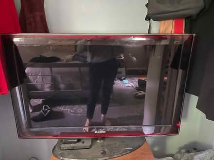 Photo of free 40” working color tv w/stand (NW DC nr Silver Spring) #1