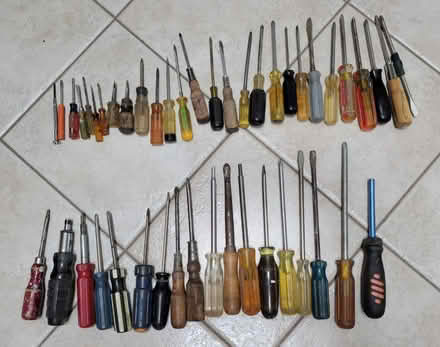 Photo of free Various screwdrivers (Near Mississippi and Dayton) #1