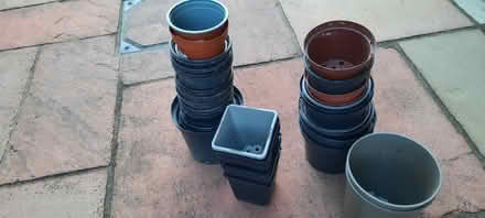 Photo of free Plastic Plant pots (Jennyfield HG3) #1
