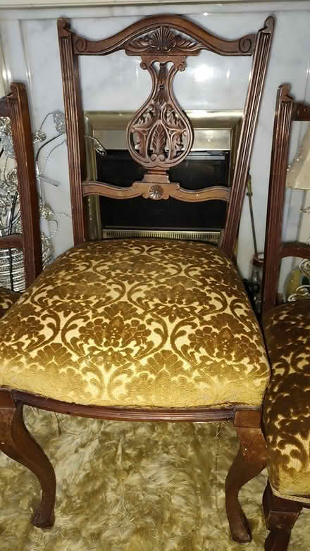 Photo of free antique chairs (L20) #2