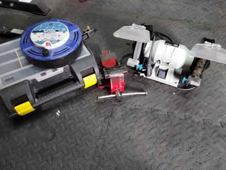 Photo of free Garage stuff: toolbox/extension lead/vice/bench grinder (Chelmer Village CM2) #1