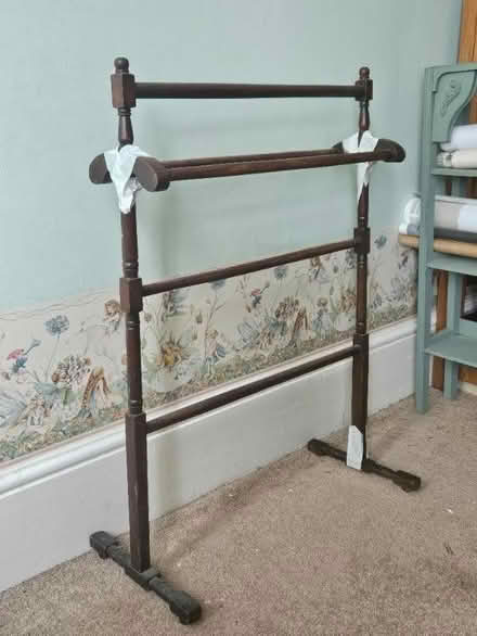 Photo of free Antique wooden towel rail (IM8) #1