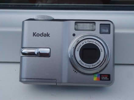 Photo of free Kodak digital camera, old model w. battery charger (Willingdon BN20) #1