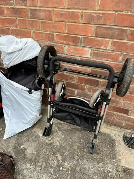 Photo of free Kids stuff and some bags (NE4 Fehnam) #2