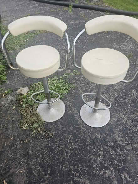Photo of free Bar stools (Des Plaines il) #1