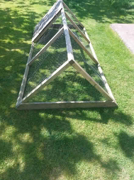 Photo of free Poultry / small animal ark (Hornby LA2) #2