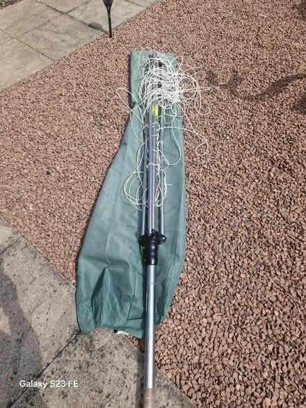 Photo of free Rotary clothes line (DE14) #1