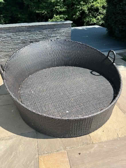 Photo of free Outside day bed (Warstock B90) #1