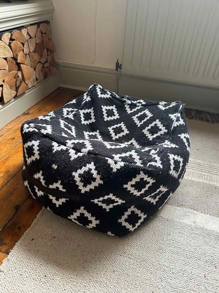 Photo of free Bean bag (Sandy Lane BD15) #1