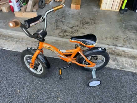 Photo of free Schwinn 12 1/2 inch kid’s bicycle (Lake Linganore 21774) #1