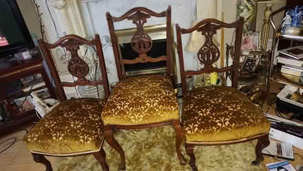 Photo of free antique chairs (L20) #4
