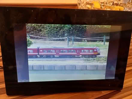 Photo of free 10 inch digital picture frame (IP4) #1
