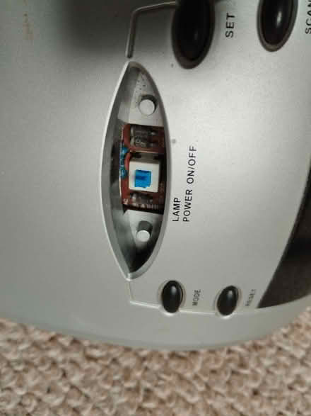 Photo of free Old FM Radio (partially broken) (Alnwickhill EH16) #3