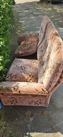 Photo of free Sofa (not mine) (Downham BR1) #1