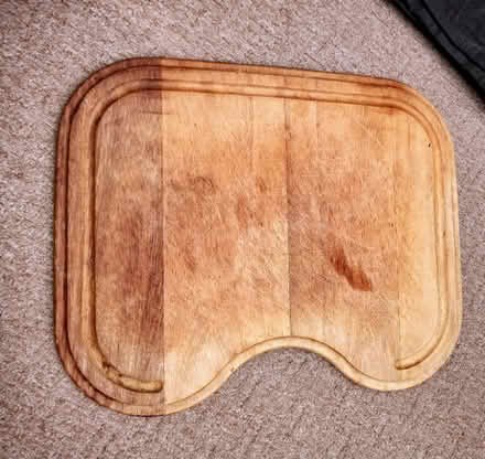 Photo of free Wooden chopping board (Segensworth East PO15) #1