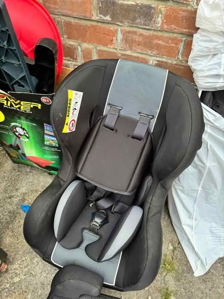 Photo of free Kids stuff and some bags (NE4 Fehnam) #4