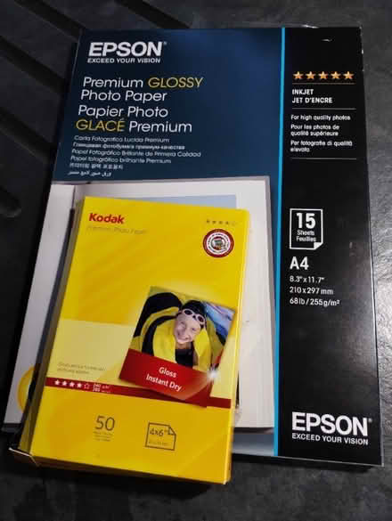 Photo of free Inkjet printer photo paper (Chelmer Village CM2) #1