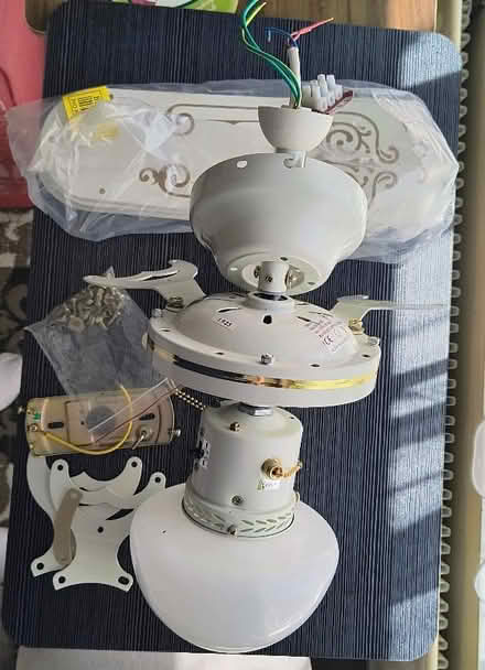 Photo of free Ceiling Fan with light (Liss GU33) #2