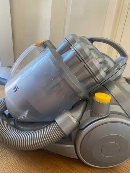 Photo of free Dyson vacuum. Working order (Newlyn TR18) #4