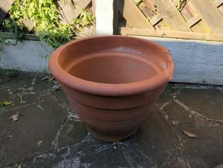 Photo of free Very large garden pot (Bramhall SK7) #1