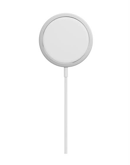 Photo of Apple Watch charger (SK7 Bramhall) #1