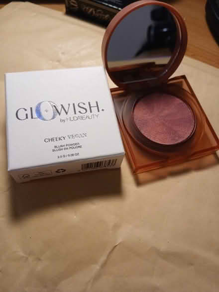 Photo of free Make up (Gillmoss L11) #3