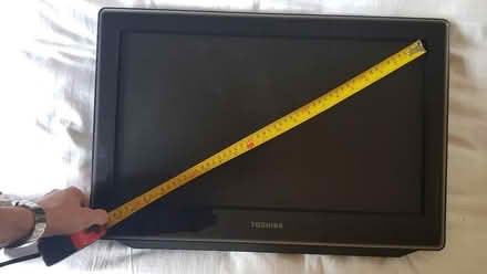 Photo of free Toshiba TV & integrated DVD player (B17) #2