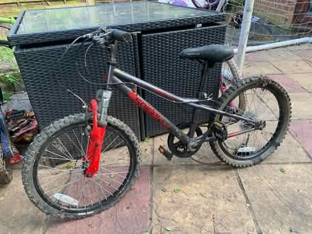 Photo of free Boys Spider-Man Bike (Sandhurst GU47) #1
