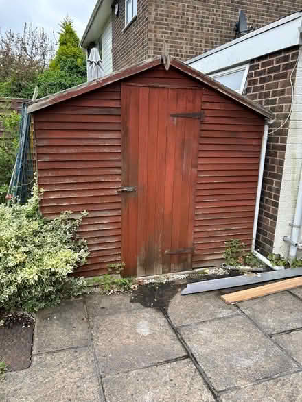 Photo of free garden shed (Oadby LE2) #1