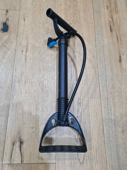 Photo of free Bicycle footpump (Upper Wolvercote OX2) #2