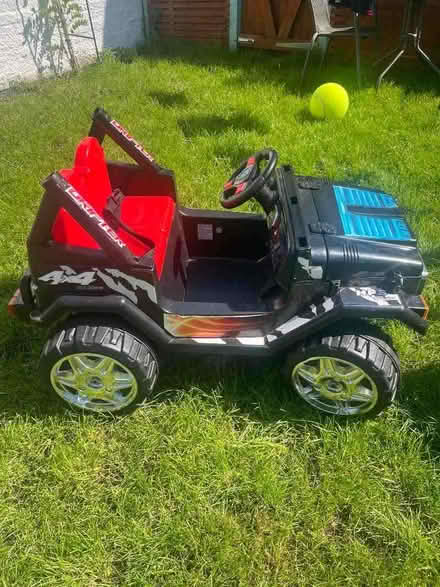 Photo of free Kids 4x4 jeep (Sundridge TN14) #3