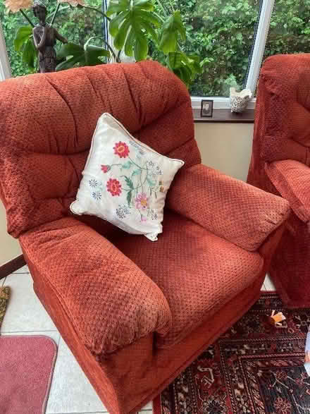 Photo of free G plan three piece suite (Claughton CH43) #2