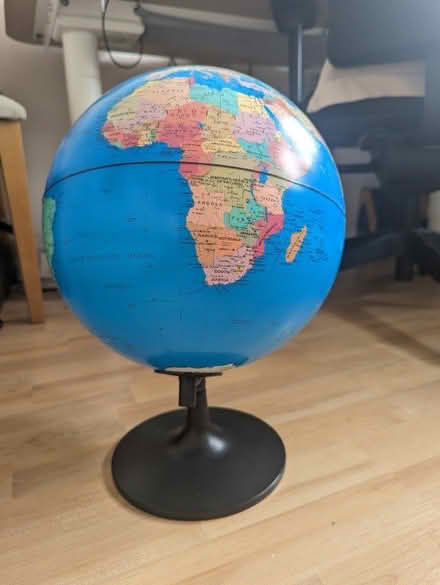 Photo of free Kids' World globe (High Green S35) #1